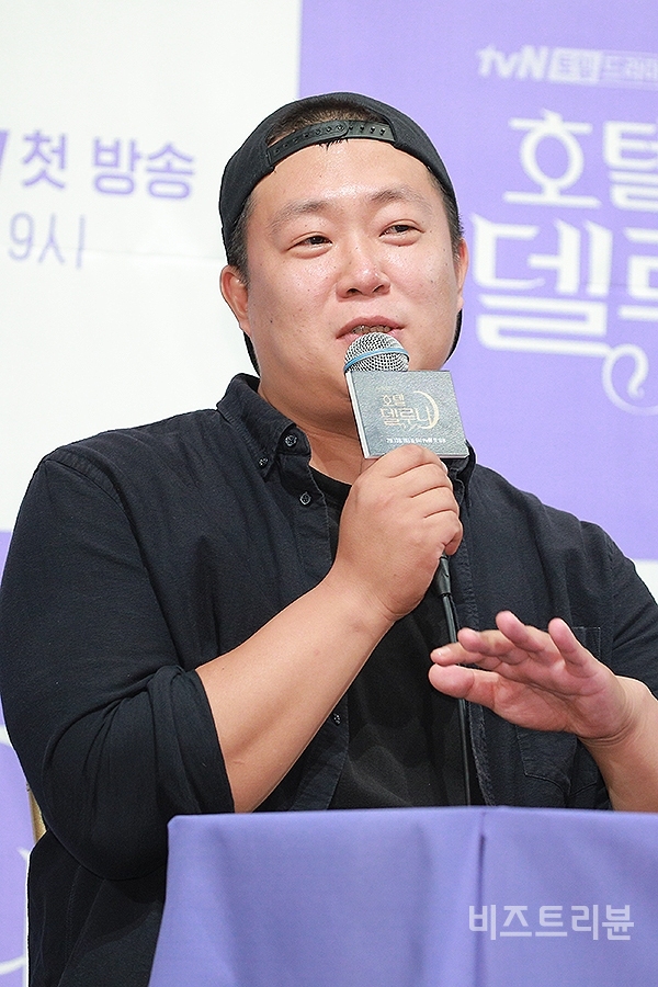▲'오충환PD', tvN 호텔델루나 제작발표회 현장 ⓒ박윤주 기자